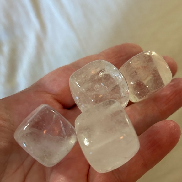 Clear Quartz Crystal Clusters, Cubes and Chips - Picture 6 of 8